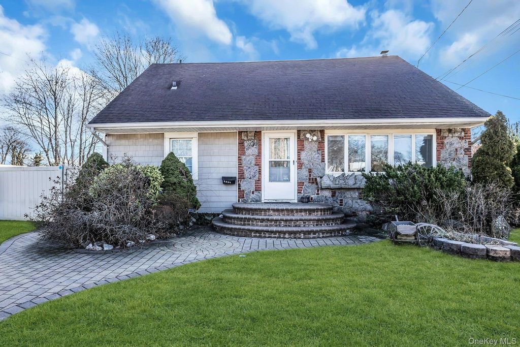 2864 Wilson Avenue, Bellmore, NY 11710 — exterior