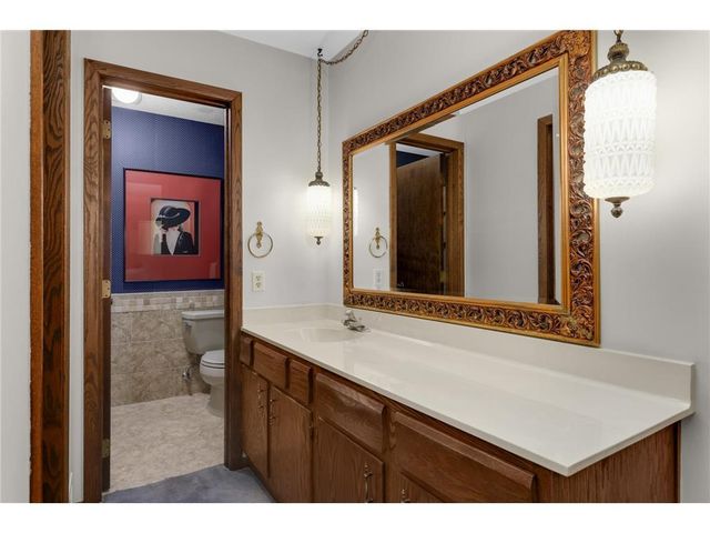 10250 Berkshire Road, Bloomington, MN 55437