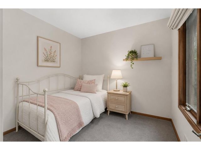 10250 Berkshire Road, Bloomington, MN 55437