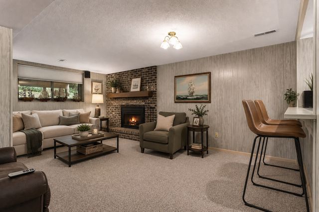 10250 Berkshire Road, Bloomington, MN 55437