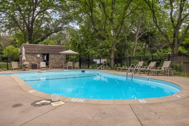 10250 Berkshire Road, Bloomington, MN 55437