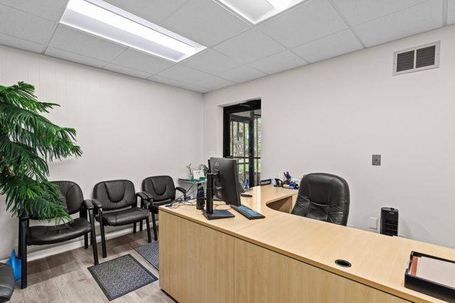 711 Smith Avenue S, Saint Paul, MN 55107