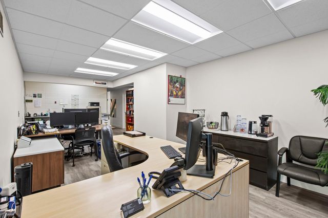 711 Smith Avenue S, Saint Paul, MN 55107