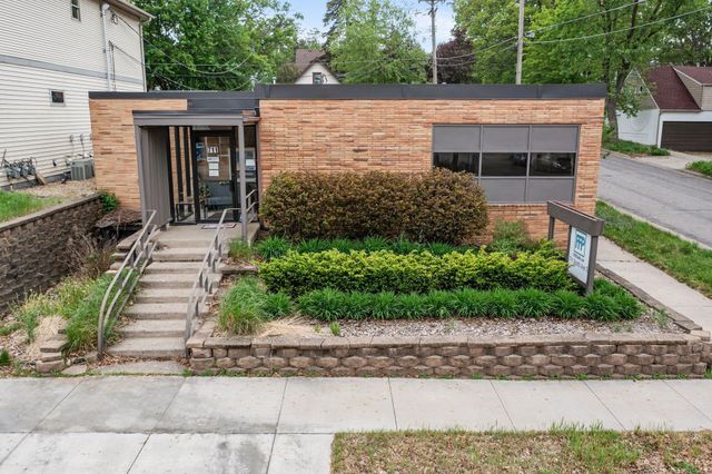 711 Smith Avenue S, Saint Paul, MN 55107