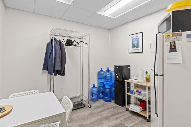 711 Smith Avenue S, Saint Paul, MN 55107