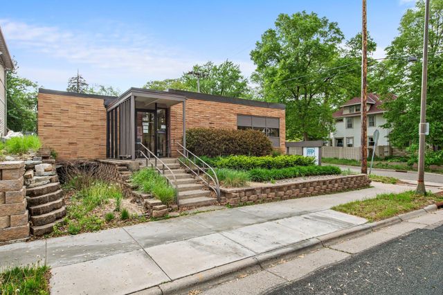 711 Smith Avenue S, Saint Paul, MN 55107