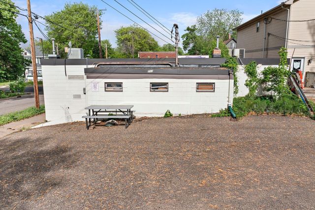 711 Smith Avenue S, Saint Paul, MN 55107