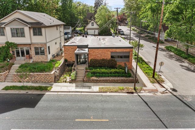 711 Smith Avenue S, Saint Paul, MN 55107