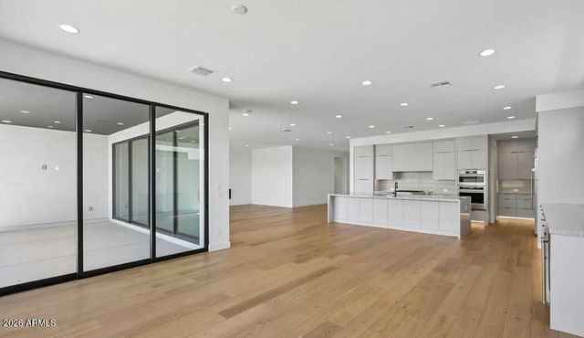 2371 E AQUARIUS Place, Chandler, AZ 85249