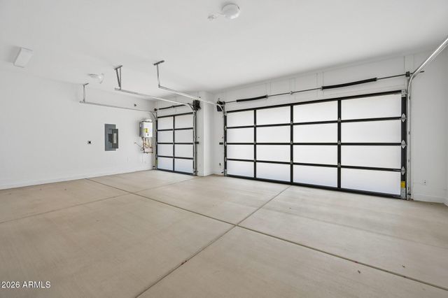 2371 E AQUARIUS Place, Chandler, AZ 85249