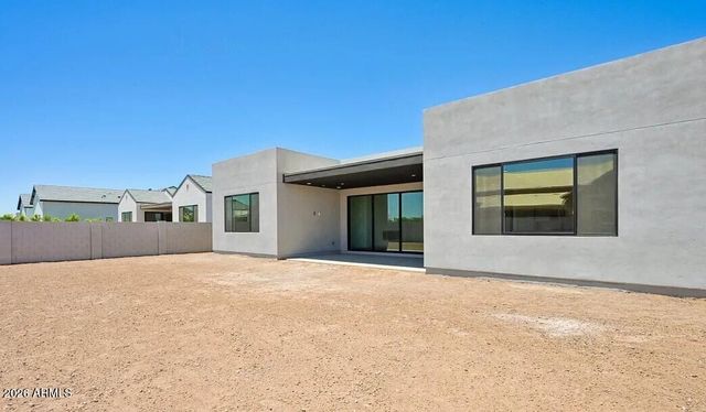 2371 E AQUARIUS Place, Chandler, AZ 85249