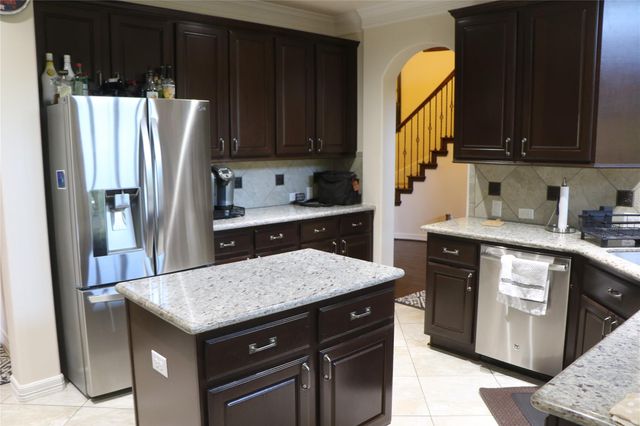 15211 Mccall Park, Magnolia, TX 77355