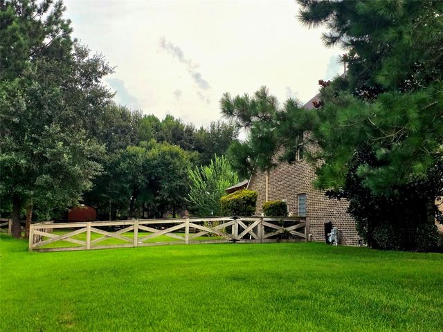 15211 Mccall Park, Magnolia, TX 77355