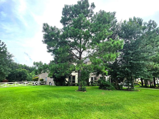 15211 Mccall Park, Magnolia, TX 77355