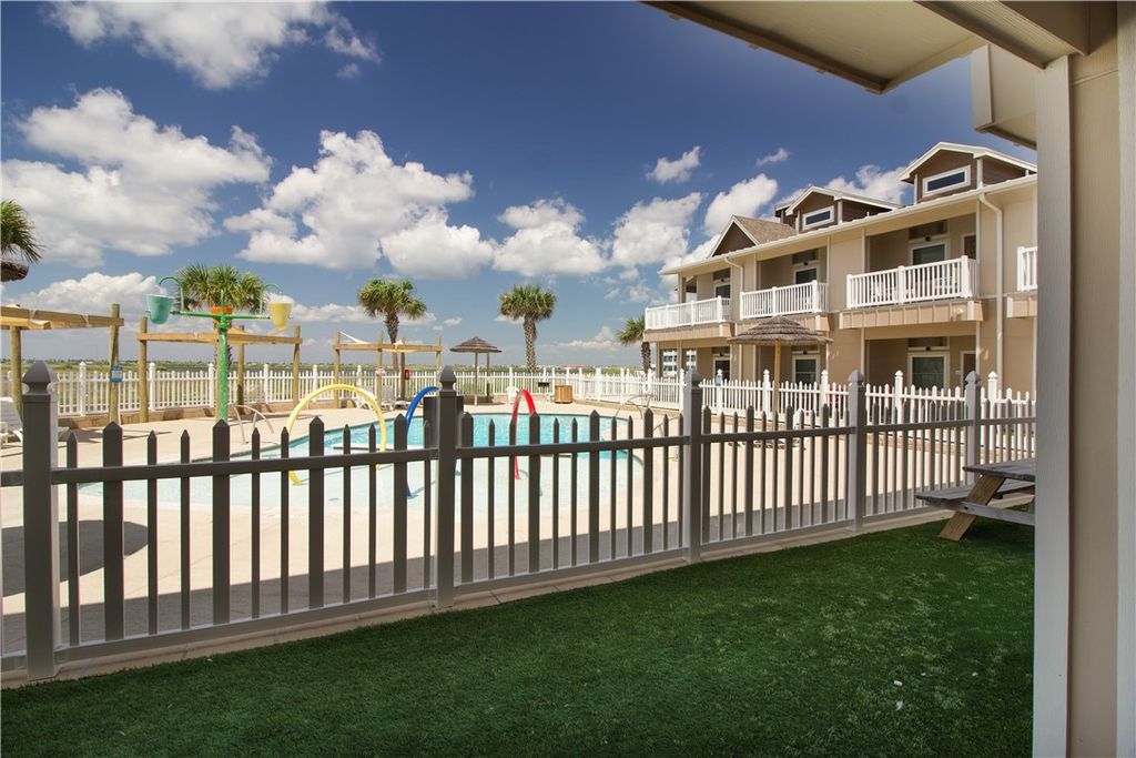 15034 Aruba 111, Corpus Christi, TX 78418 — photo 4
