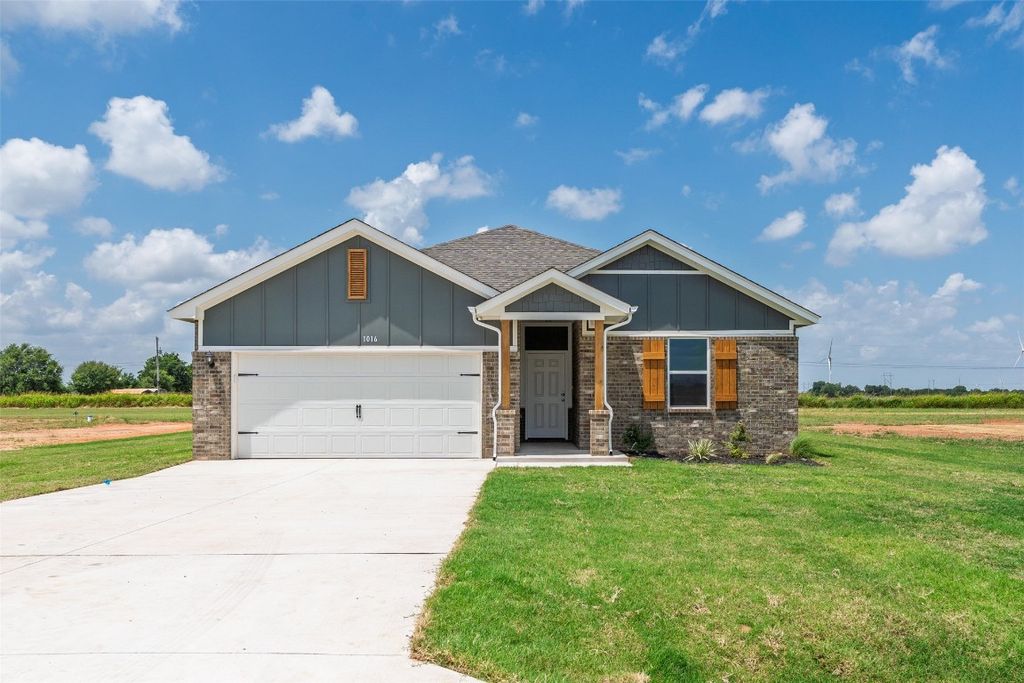 1016 Prairie Drive, Tuttle, OK 73089
