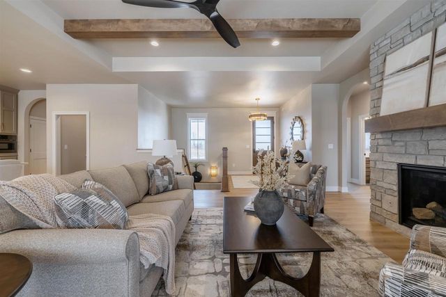 387 BAYWOOD TRAIL, Green Bay, WI 54311