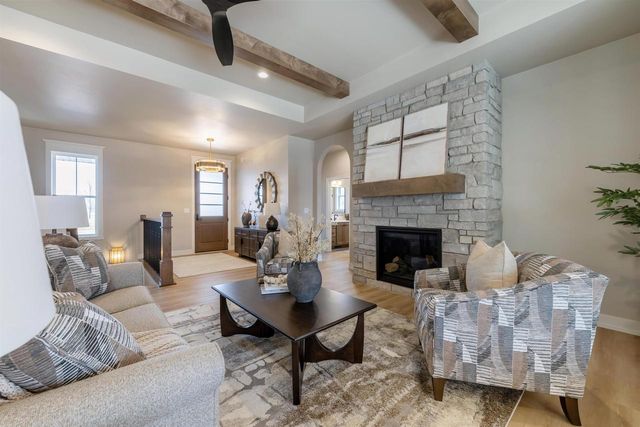 387 BAYWOOD TRAIL, Green Bay, WI 54311