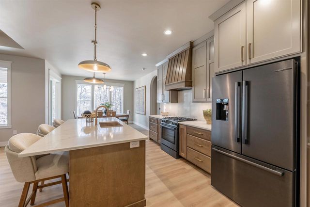 387 BAYWOOD TRAIL, Green Bay, WI 54311