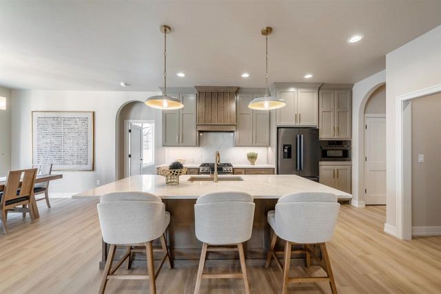 387 BAYWOOD TRAIL, Green Bay, WI 54311