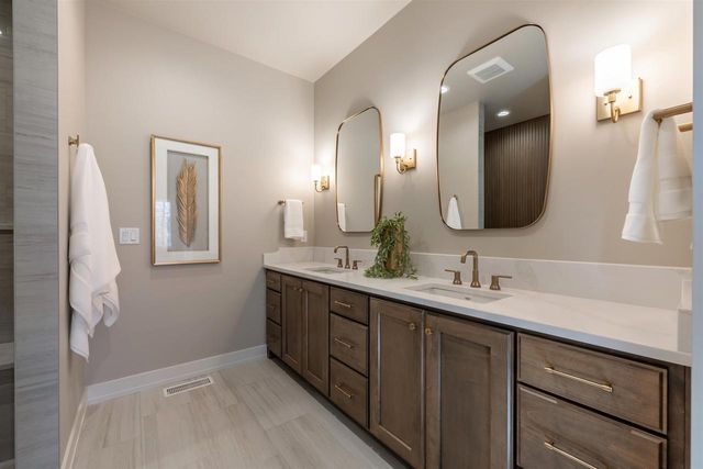 387 BAYWOOD TRAIL, Green Bay, WI 54311