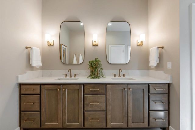 387 BAYWOOD TRAIL, Green Bay, WI 54311