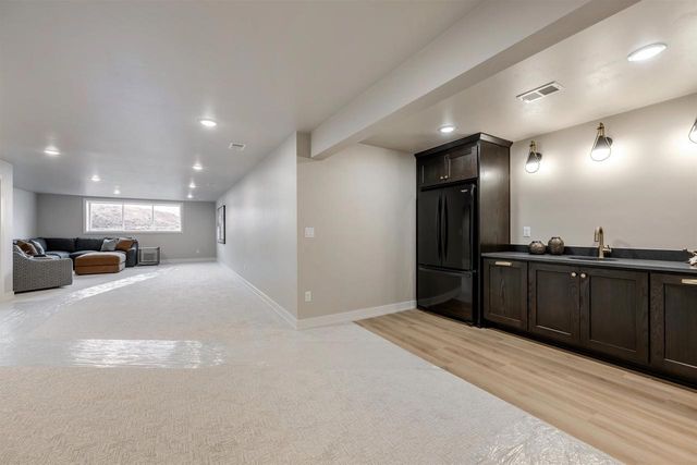 387 BAYWOOD TRAIL, Green Bay, WI 54311