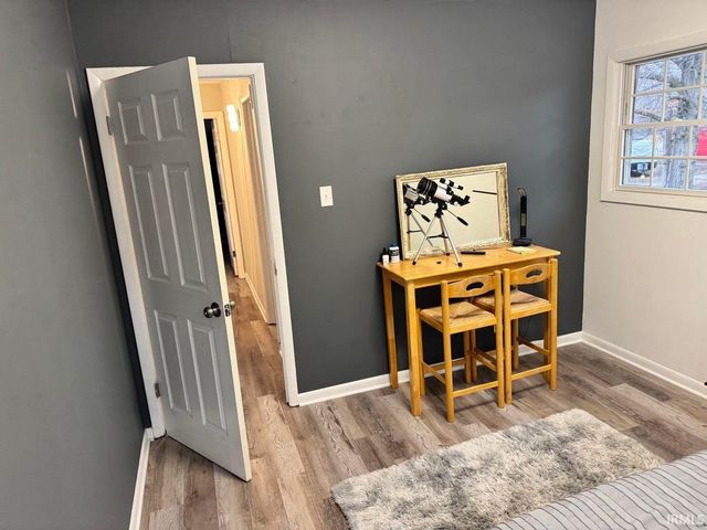 15752 W 400 N Road, Medaryville, IN 47957