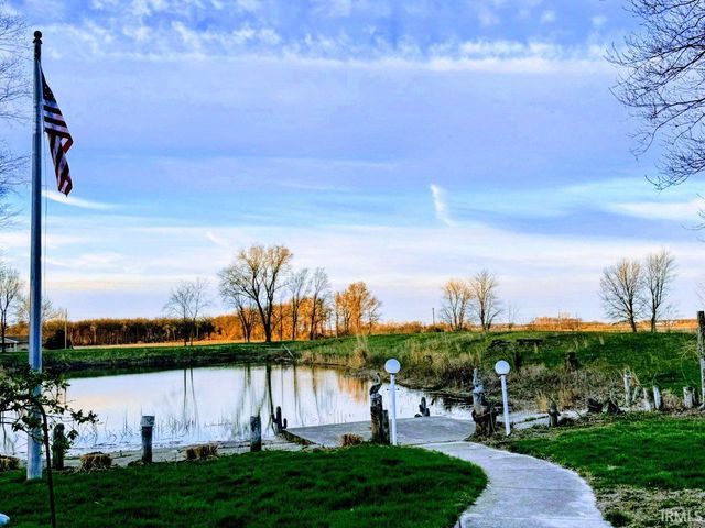 15752 W 400 N Road, Medaryville, IN 47957