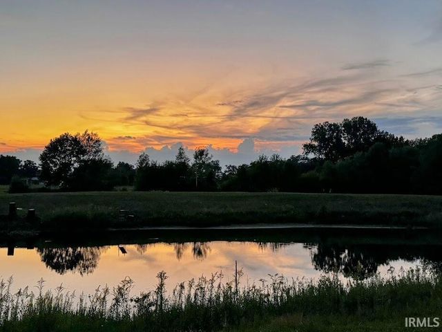 15752 W 400 N Road, Medaryville, IN 47957