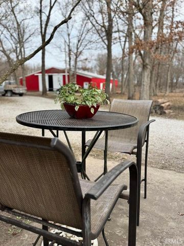 15752 W 400 N Road, Medaryville, IN 47957