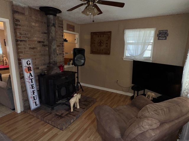 2831 Charlie Overton Rd, Greensburg, LA 70441