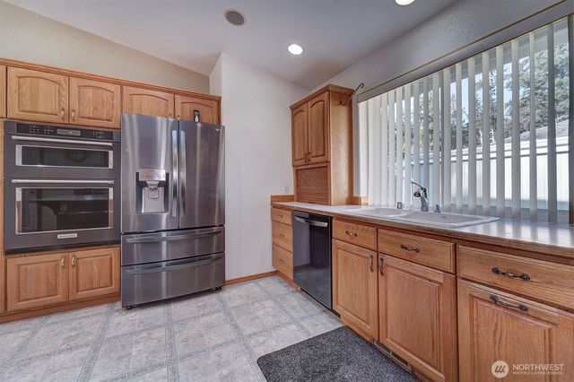 3029 Pickering Avenue NE, Bremerton, WA 98310