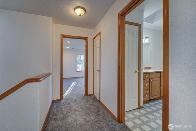 3029 Pickering Avenue NE, Bremerton, WA 98310