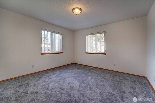 3029 Pickering Avenue NE, Bremerton, WA 98310