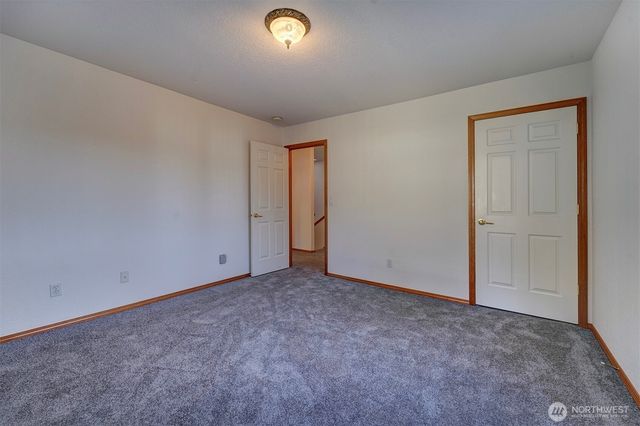 3029 Pickering Avenue NE, Bremerton, WA 98310