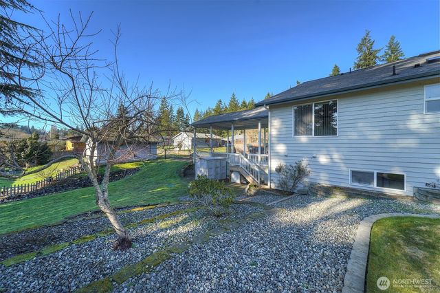 3029 Pickering Avenue NE, Bremerton, WA 98310