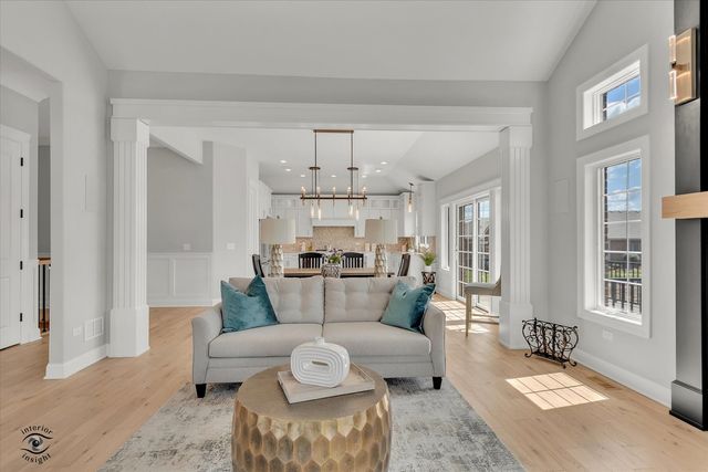 8855 Milwaukee Breakwater Drive, Frankfort, IL 60423