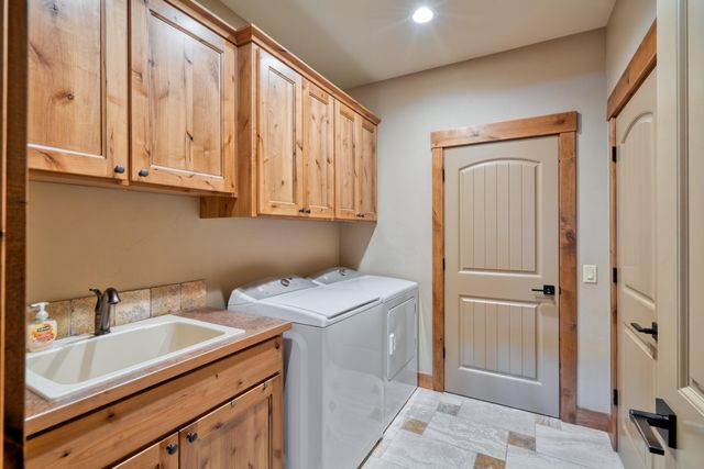 63143 Peale Street, Bend, OR 97701