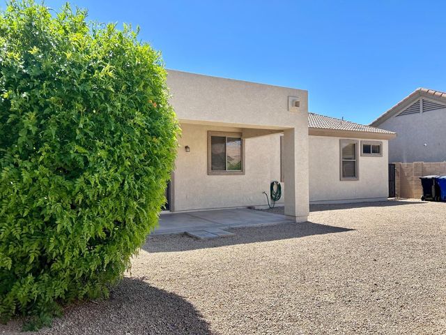 6660 E Roland Street, Mesa, AZ 85215