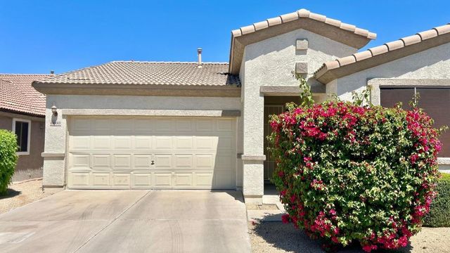 6660 E Roland Street, Mesa, AZ 85215