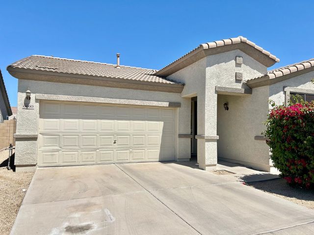 6660 E Roland Street, Mesa, AZ 85215