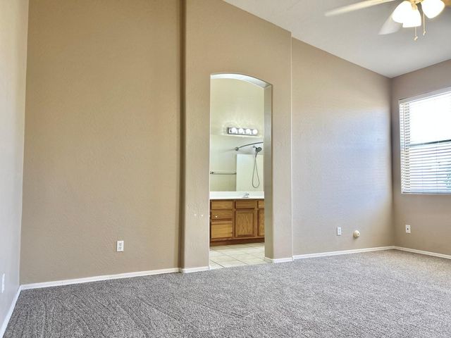 6660 E Roland Street, Mesa, AZ 85215
