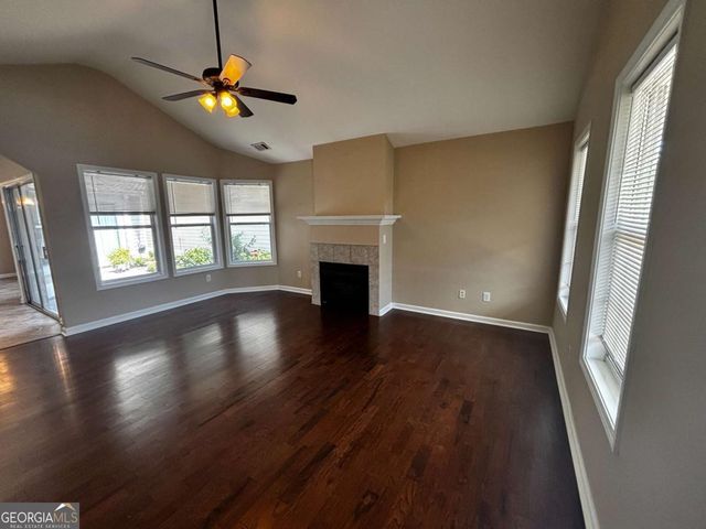 104 ROSE COTTAGE Lane, Woodstock, GA 30189