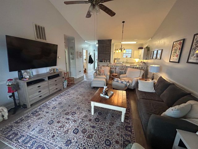 4211 Hibiscus Dr Apt 303, Little River, SC 29566