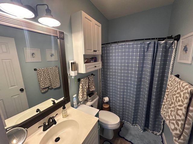 4211 Hibiscus Dr Apt 303, Little River, SC 29566