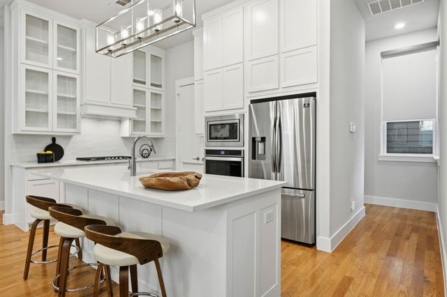 625 N Tyler Street 402, Dallas, TX 75208