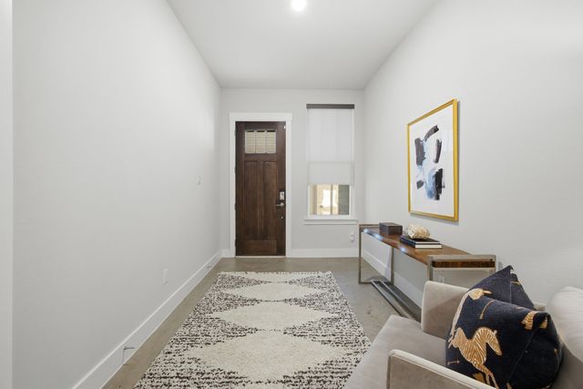 625 N Tyler Street 402, Dallas, TX 75208