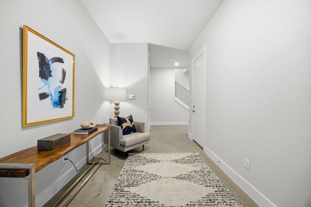 625 N Tyler Street 402, Dallas, TX 75208