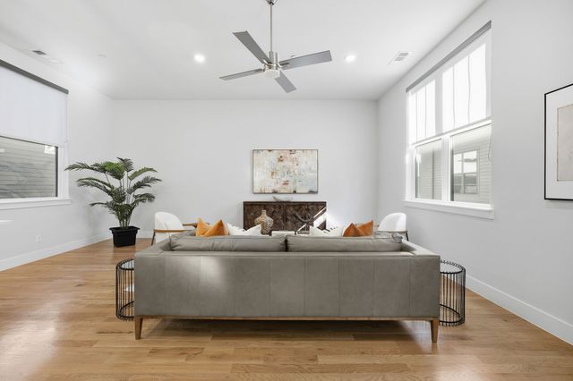 625 N Tyler Street 402, Dallas, TX 75208